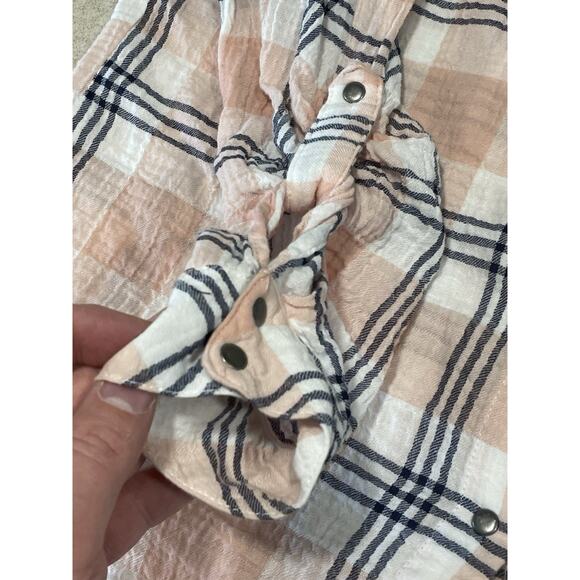 Kut from the Kloth Plaid Snap Button Up Shirt Size Medium Long Sleeve Preppy - Picture 10 of 16